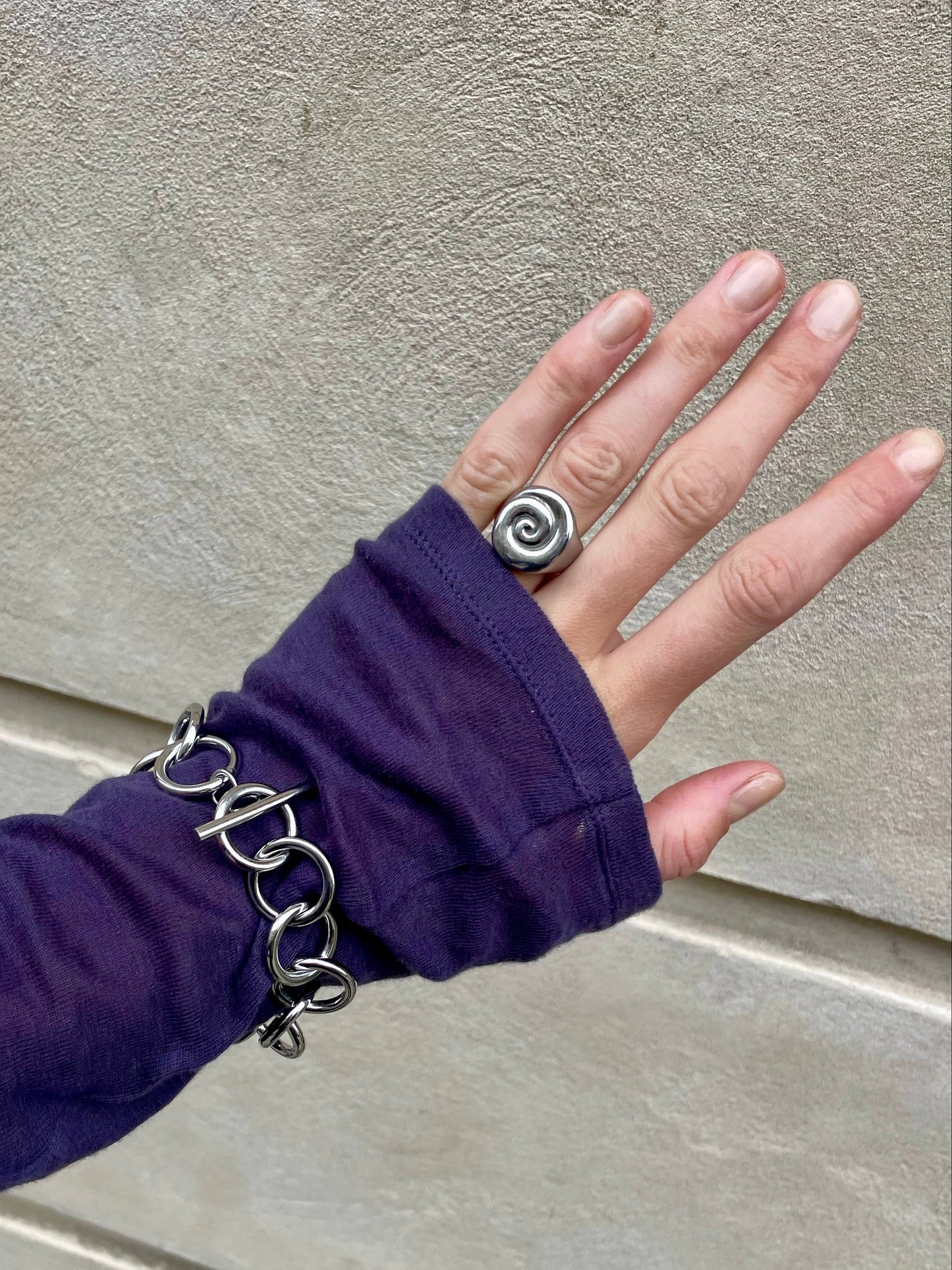 Suki Ring.