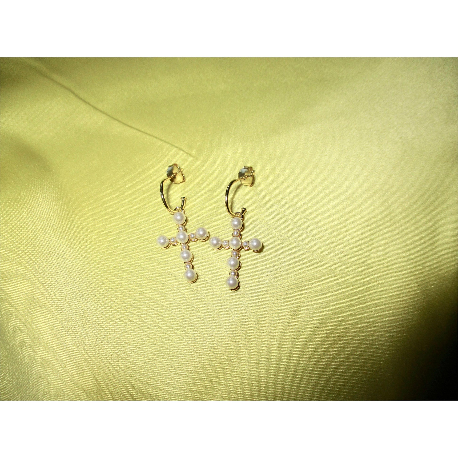 Pearl Cross Earrings - Lemon Lua Pearl Cross Earrings Lemon Lua A pair Lemon Lua Pearl Cross Earrings Pearl Cross Earrings