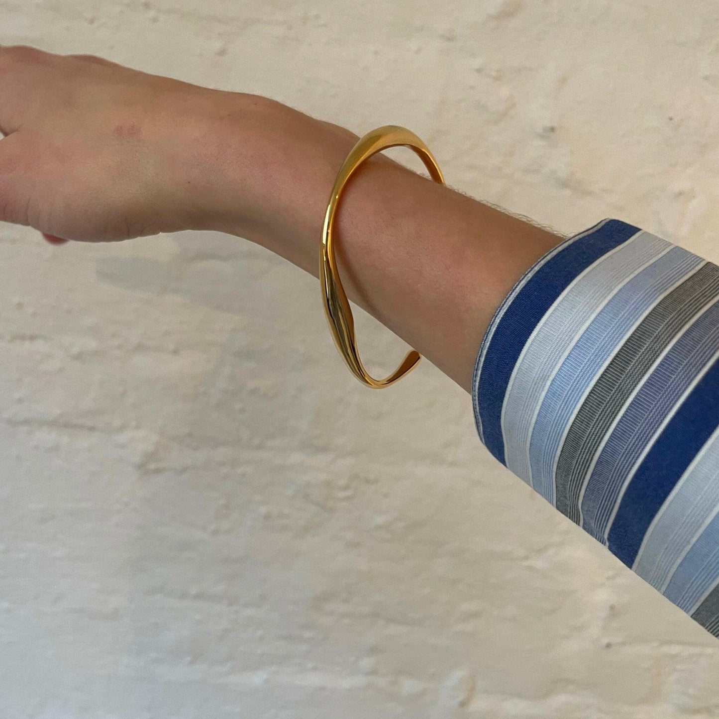 Flowy Bangle - Lemon LuaFlowy BangleBraceletLemon LuaLemon Lua