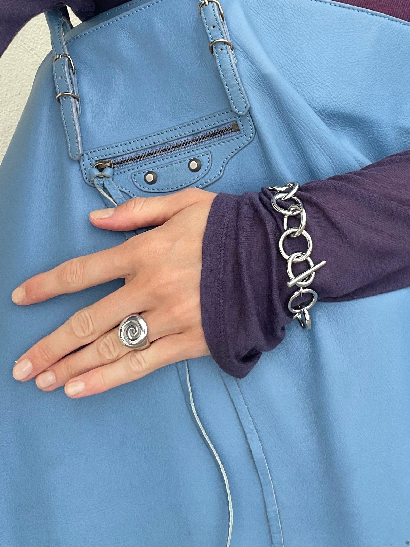 Suki Ring.
