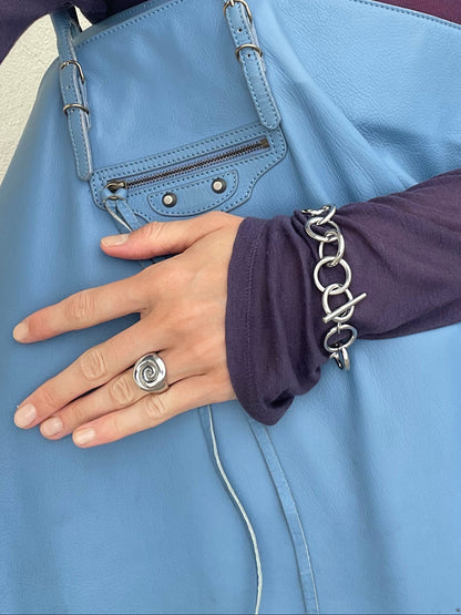 Suki Ring.