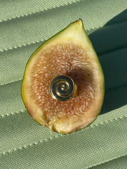 Suki Ring.