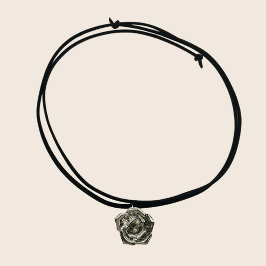 Mini Rose Necklace - Lemon Lua Mini Rose Necklace Lemon Lua Black Lemon Lua Mini Rose Necklace Mini Rose Necklace